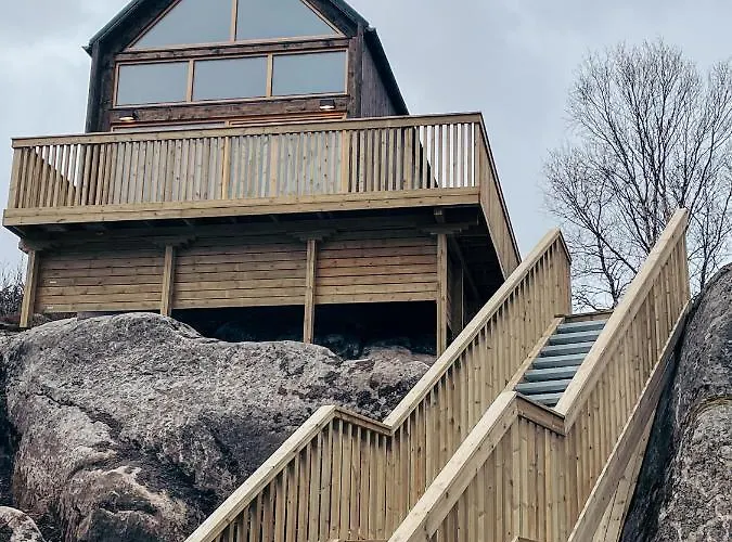 Lofoten Semesterbostad *